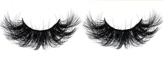 “TKO” Dramatic Eyelashes